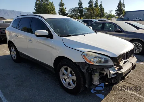 2012 Volvo Xc60 3.2 z USA, uszkodzony, nr VIN YV4940DL7C2314668